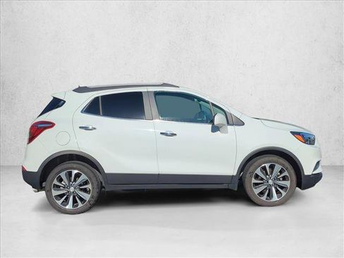 Used 2022 Buick Encore Preferred image 4