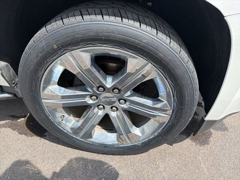 Used 2020 GMC Yukon Denali w/ Open Road Package AWD/4WD image 4