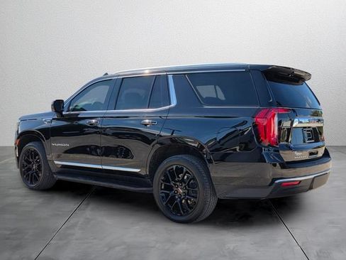 Used 2023 GMC Yukon SLT RWD image 3