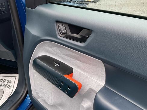 Used 2023 Ford Maverick XLT image 51