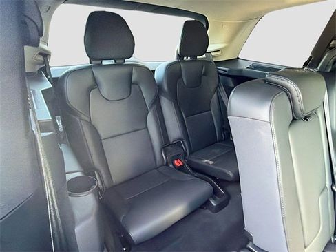 Used 2024 Volvo XC90 B5 Core image 21