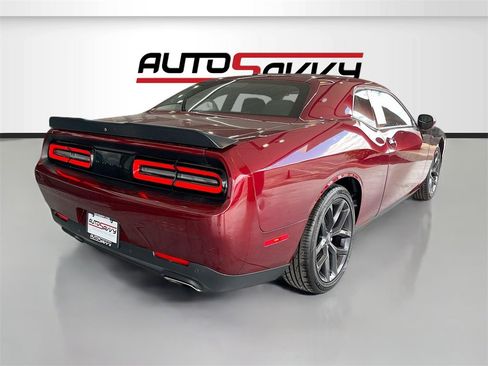 Used 2022 Dodge Challenger GT w/ Blacktop Package image 7