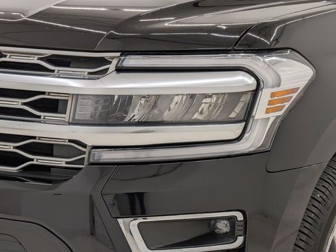 Used 2022 Ford Expedition Max Platinum image 11
