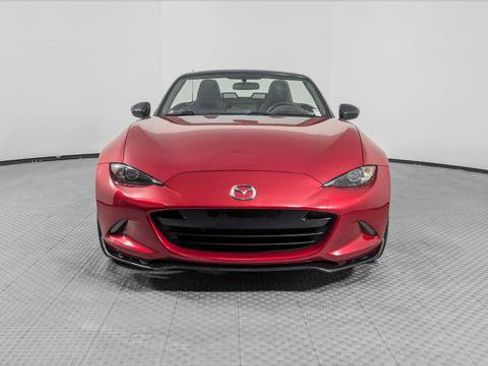 Used 2016 MAZDA MX-5 Miata Club RWD image 12