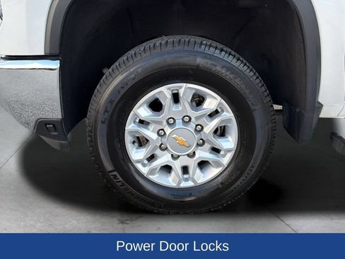 Certified 2024 Chevrolet Silverado 2500 LTZ w/ LTZ Convenience Package AWD/4WD image 29