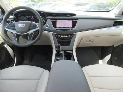 Used 2024 Cadillac XT5 Premium Luxury w/ Technology Package FWD image 11