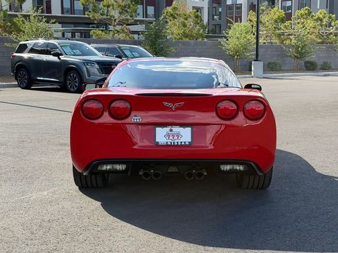 Used 2007 Chevrolet Corvette Coupe w/ Preferred Equipment Group RWD image 4