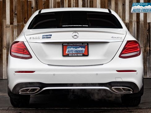 Used 2019 Mercedes-Benz E 300 4MATIC w/ Premium 1 Package image 4