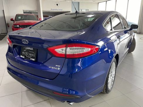 Used 2016 Ford Fusion SE w/ Equipment Group 502A image 7