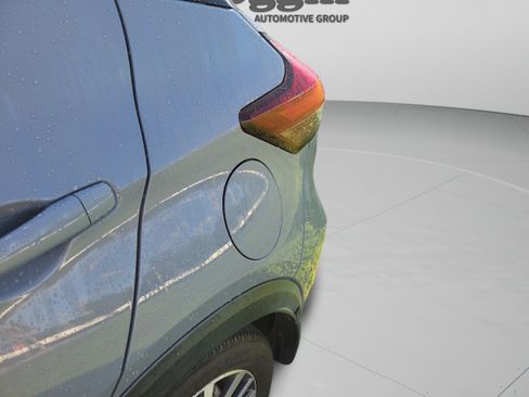 Used 2021 Nissan Kicks SV FWD image 26