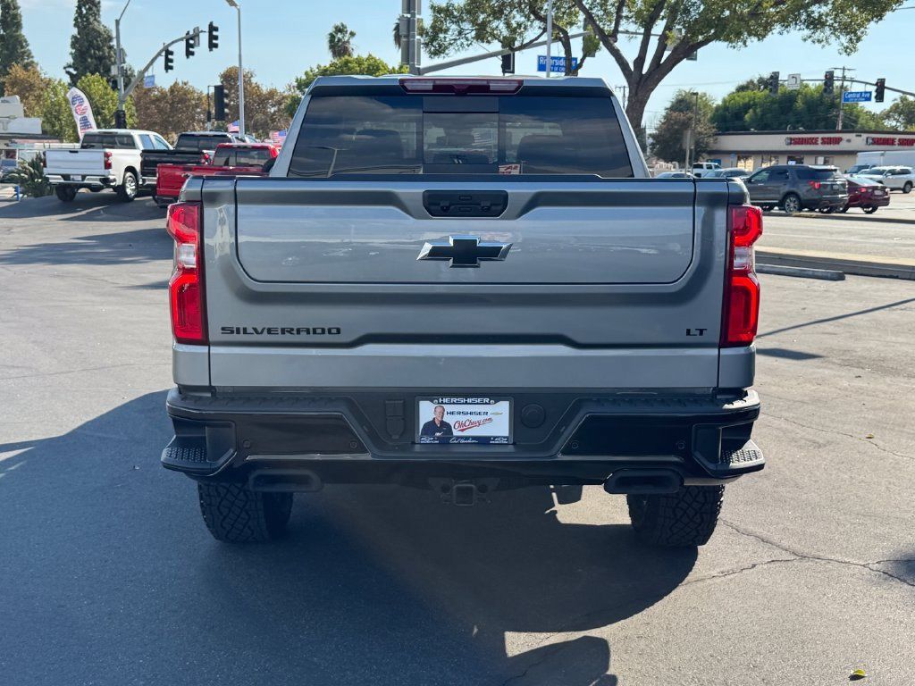 New 2026 Chevrolet Silverado 1500 LT Trail Boss w/ LT Trail Boss Premium Package AWD/4WD image 6
