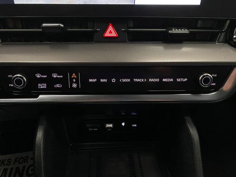Used 2025 Kia Sportage SX image 27