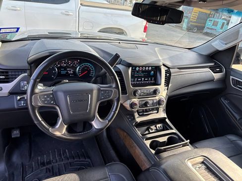 Used 2018 GMC Yukon Denali w/ Open Road Package RWD image 11