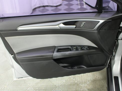 Used 2014 Ford Fusion S FWD image 4