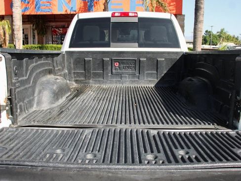 Used 2017 RAM 2500 SLT image 8