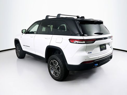Used 2023 Jeep Grand Cherokee Trailhawk w/ Advanced Protech Group II AWD/4WD image 5