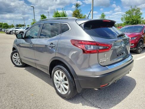 Certified 2021 Nissan Rogue Sport SV FWD image 3