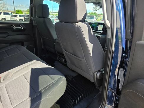 Used 2023 Chevrolet Silverado 1500 LT AWD/4WD image 13