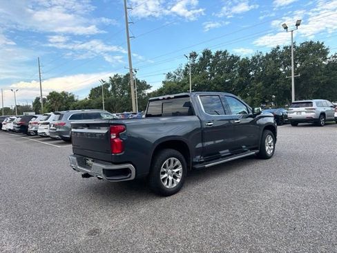 Used 2022 Chevrolet Silverado 1500 LTZ w/ LTZ Premium Package AWD/4WD image 5