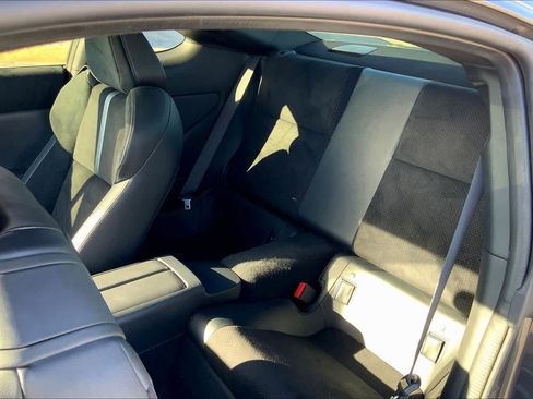 Used 2023 Toyota GR86 Premium image 18