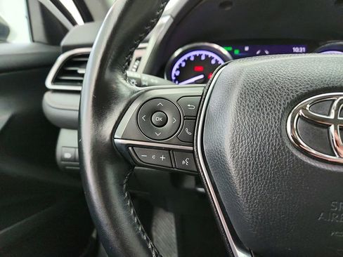Used 2019 Toyota Camry XLE FWD image 19