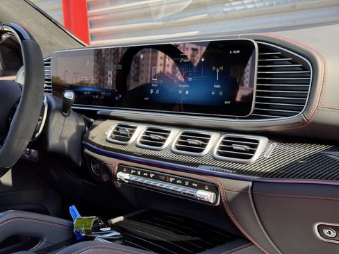 Used 2024 Mercedes-Benz GLE 63 AMG S w/ Driver Assistance Package image 20