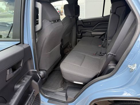 Used 2025 Toyota 4Runner SR5 AWD/4WD image 14