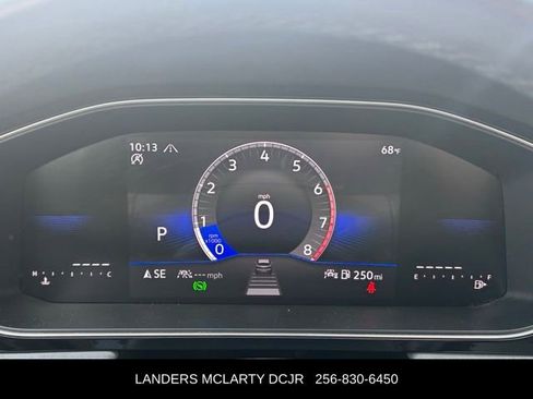 Used 2025 Volkswagen Jetta SE FWD image 25