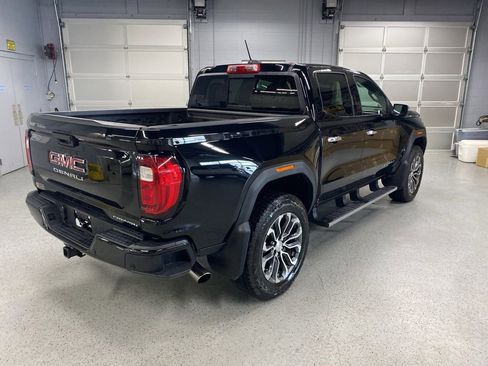 Used 2023 GMC Canyon Denali AWD/4WD image 7