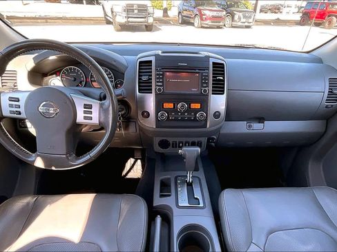 Used 2019 Nissan Frontier SL image 15