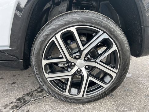 Used 2024 Jeep Compass Limited w/ Elite Group image 40