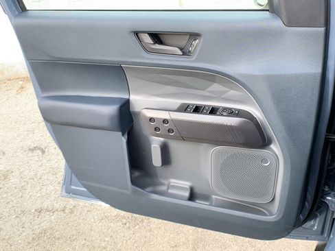 New 2025 Ford Maverick XLT w/ XLT Luxury Package image 19