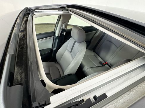 Used 2018 Honda Civic EX-T image 24