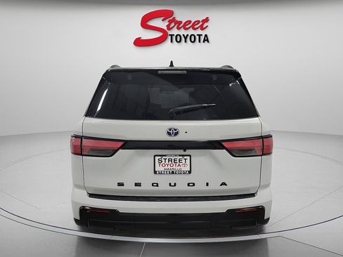 Certified 2023 Toyota Sequoia Platinum AWD/4WD image 3