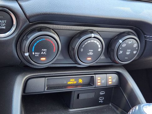New 2026 MAZDA MX-5 Miata Club w/ Weather Package RWD image 10
