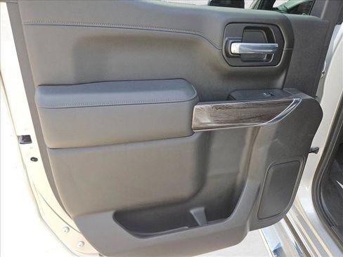 Used 2021 Chevrolet Silverado 1500 LTZ w/ Technology Package RWD image 12