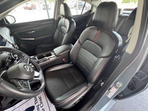 Used 2024 Nissan Sentra SR w/ SR Premium Package FWD image 19