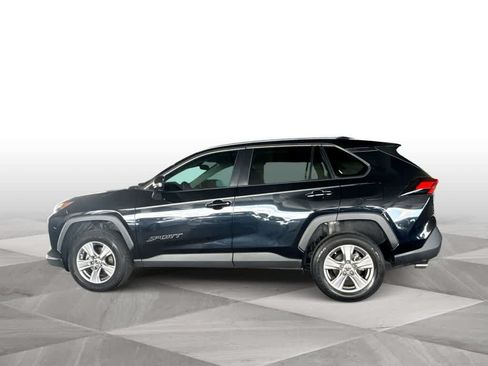 Used 2023 Toyota RAV4 XLE FWD image 5