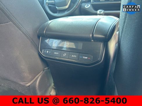 Used 2023 Toyota Highlander LE image 11