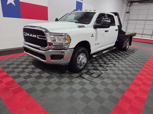 Used 2024 RAM 3500 SLT w/ Quick Order Package 2YG SLT AWD/4WD image 3