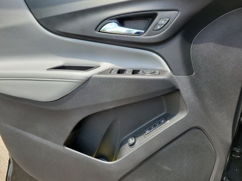 Used 2020 Chevrolet Equinox Premier FWD image 26