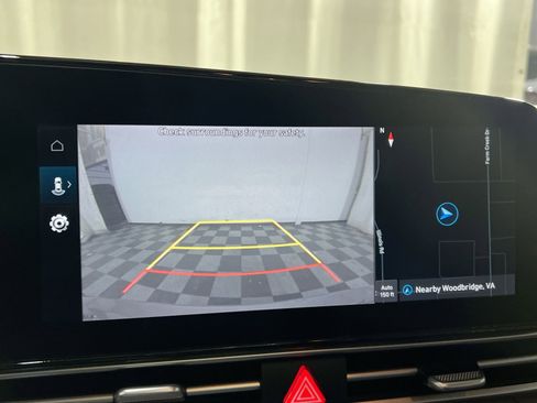 Used 2023 Hyundai Elantra SEL w/ Convenience Package image 27