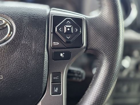 Used 2023 Toyota Tacoma TRD Sport image 33