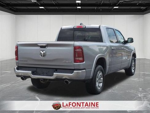 Used 2022 RAM 1500 Laramie AWD/4WD image 5