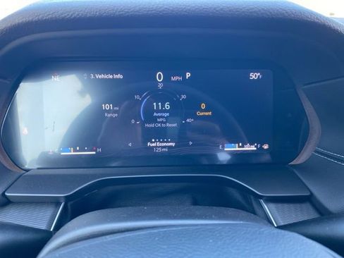 New 2025 Jeep Grand Cherokee L Laredo image 25