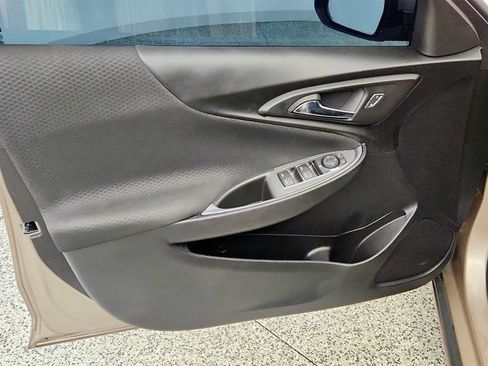 Used 2024 Chevrolet Malibu RS FWD image 10