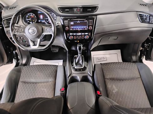 Used 2019 Nissan Rogue SV image 22