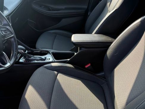 Used 2025 Buick Encore GX Preferred FWD image 2