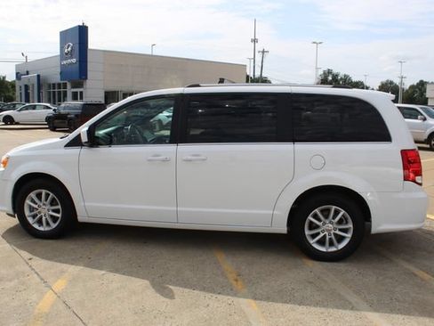 Used 2019 Dodge Grand Caravan SXT FWD image 3