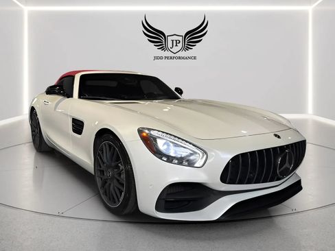 Used 2018 Mercedes-Benz AMG GT Roadster image 1